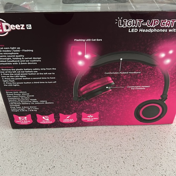 LEDeez LED Light-Up Cat Ears LED Headphones With Mic NEW SEALED - Picture 4 of 7